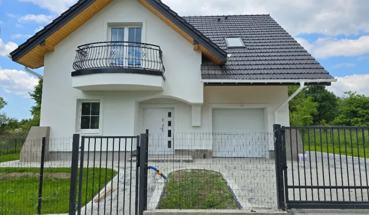 dom wolnostojący, 4 pokoje Wołowice, ul. Chabrowa