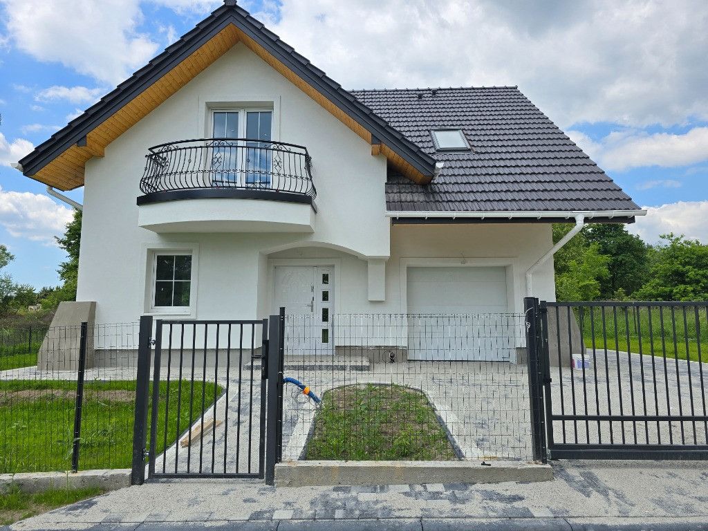 dom wolnostojący, 4 pokoje Wołowice, ul. Chabrowa