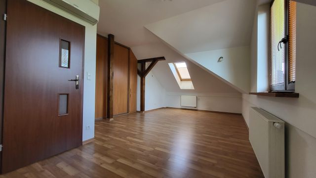 dom wolnostojący, 4 pokoje Stare Babice, ul. Bajkowa. Zdjęcie 18