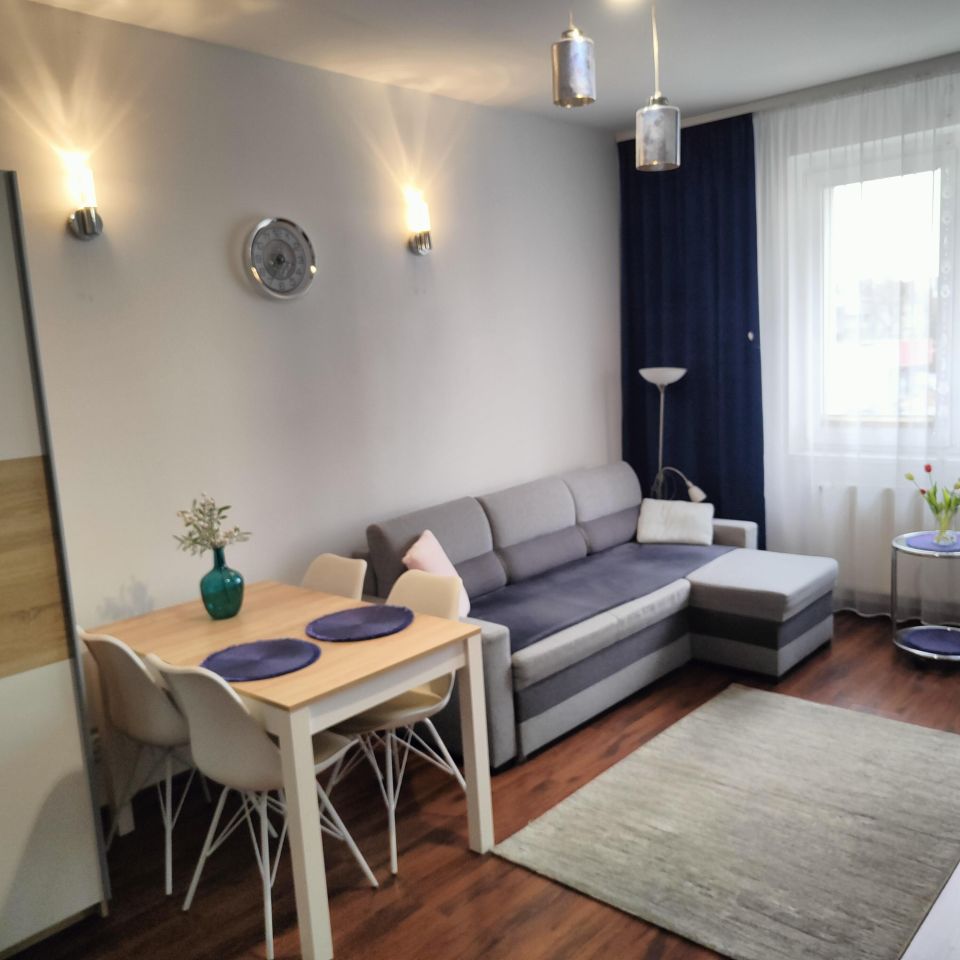 Mieszkanie 3-pokojowe Świnoujście Centrum, ul. Jarosława Dąbrowskiego. Zdjęcie 1