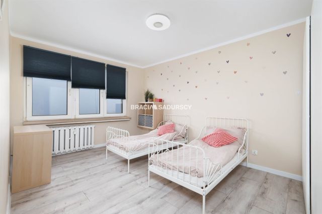 Mieszkanie 3-pokojowe Kraków Mistrzejowice, os. Piastów. Zdjęcie 6