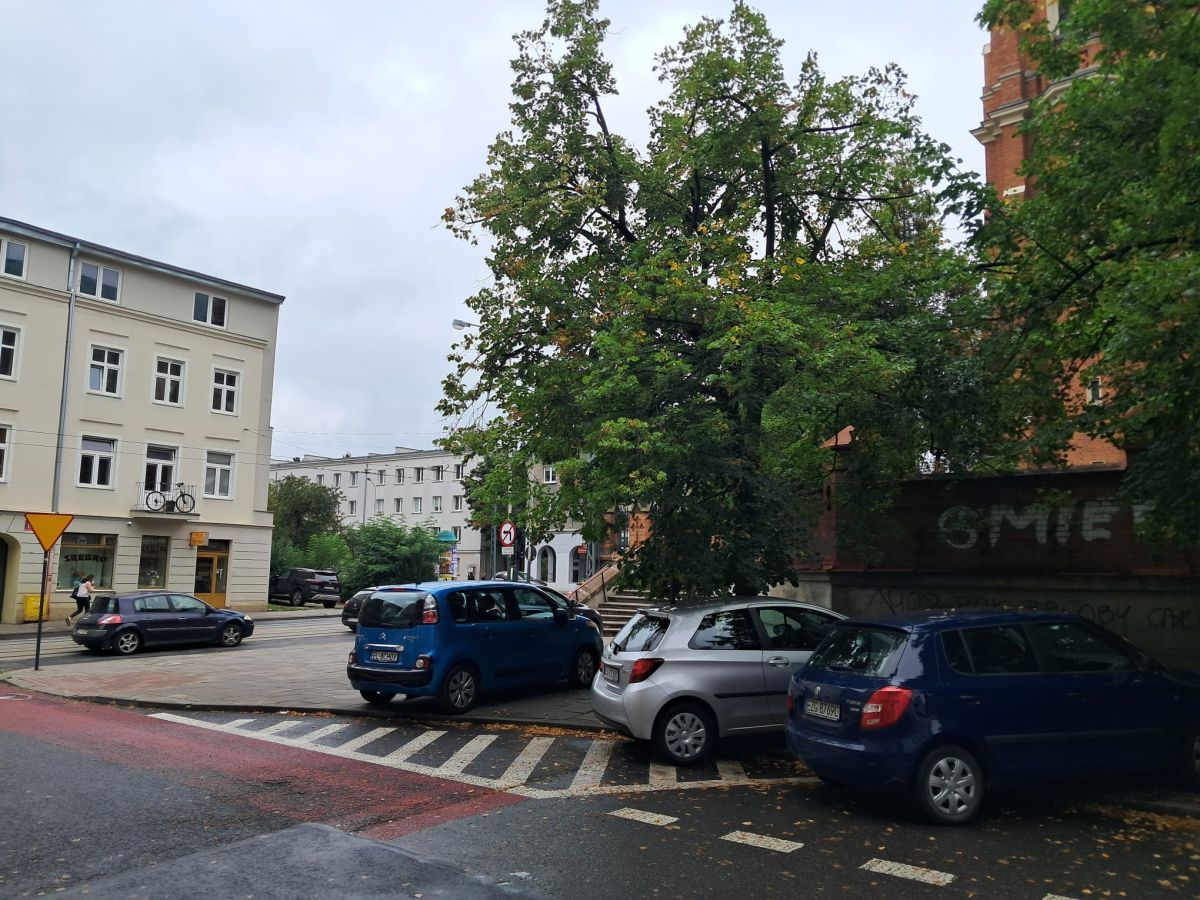 Lokal Łódź, pl. Kościelny. Zdjęcie 5