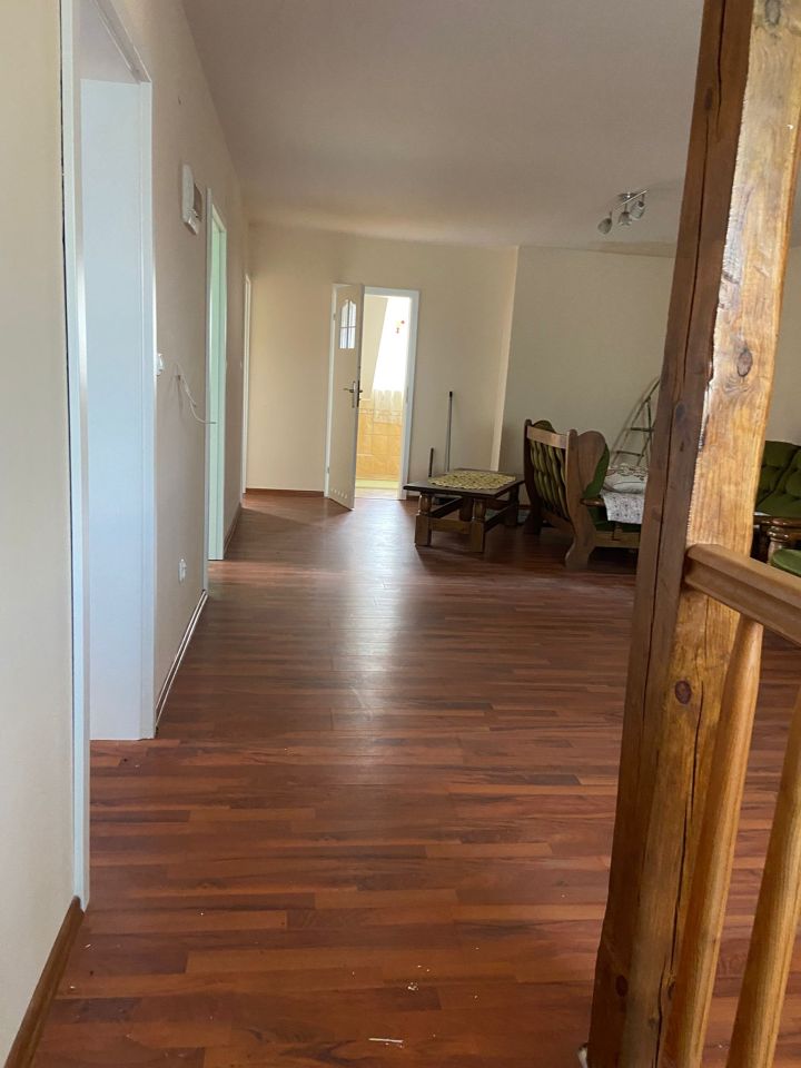 dom wolnostojący, 6 pokoi Laski. Zdjęcie 10