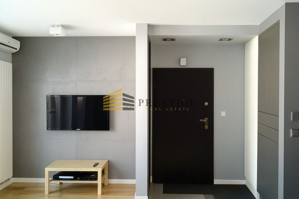 Mieszkanie 3-pokojowe Warszawa Śródmieście, ul. Stawki. Zdjęcie 3