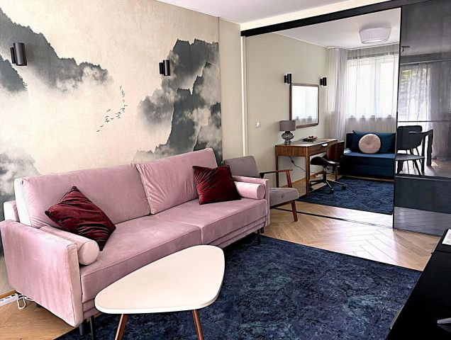 Mieszkanie 3-pokojowe Wrocław Stare Miasto, pl. Nowy Targ. Zdjęcie 1