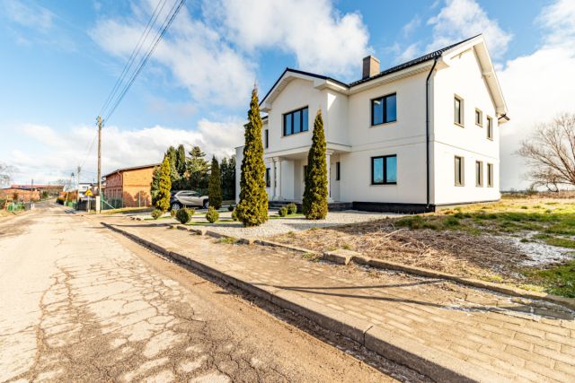 dom wolnostojący, 10 pokoi Starzyno, ul. Lipowa. Zdjęcie 5