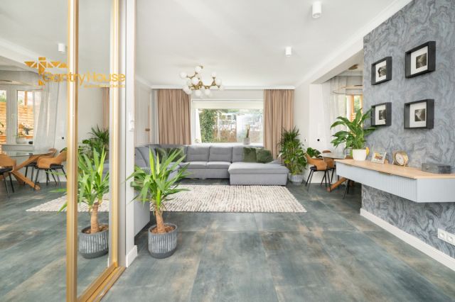 Mieszkanie 4-pokojowe Gdynia Dąbrowa, ul. Poziomkowa. Zdjęcie 4