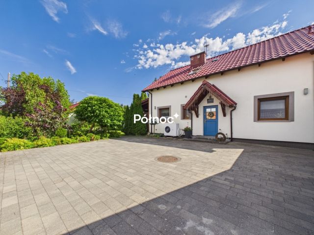 dom wolnostojący, 5 pokoi Krzepielów. Zdjęcie 2