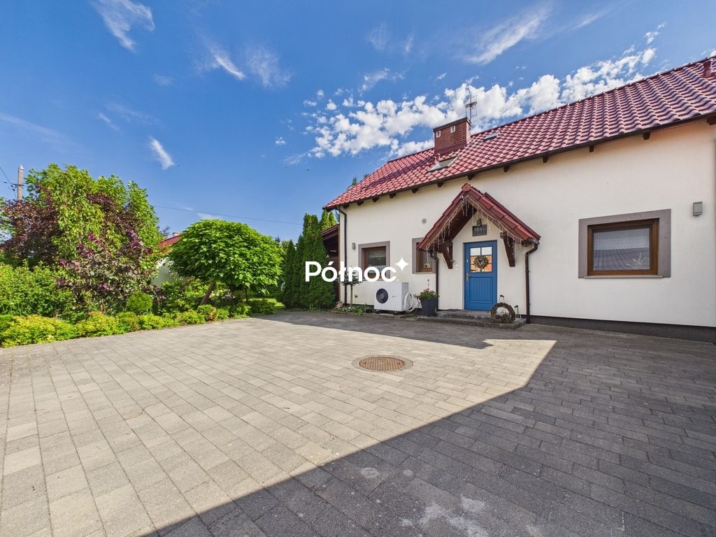 dom wolnostojący, 5 pokoi Krzepielów. Zdjęcie 2
