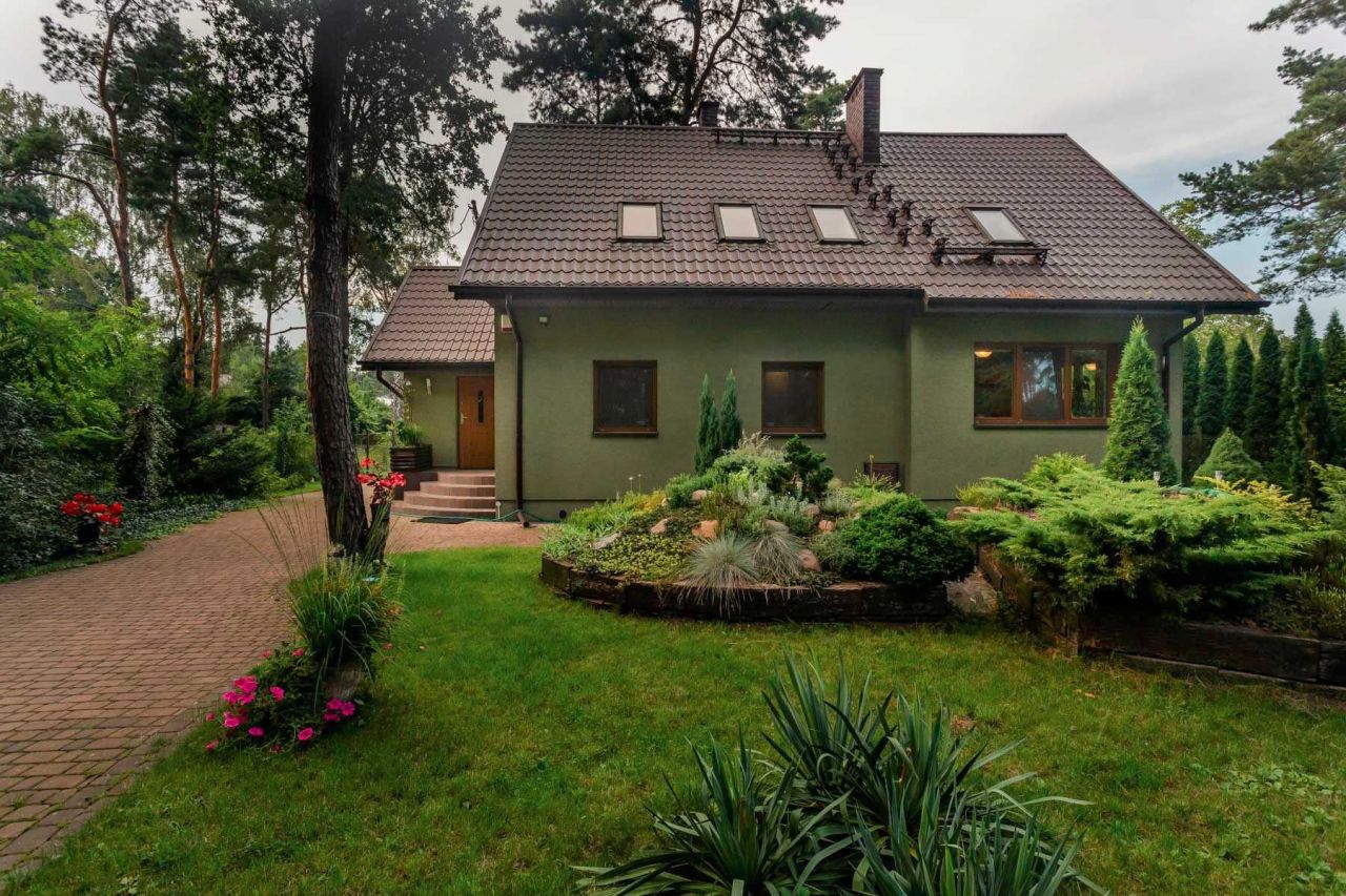 dom wolnostojący, 5 pokoi Międzyborów, ul. Żwirki i Wigury