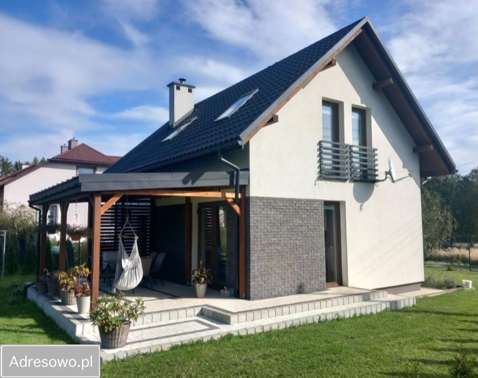 dom wolnostojący, 4 pokoje Ustrzyki Dolne, ul. Boczna