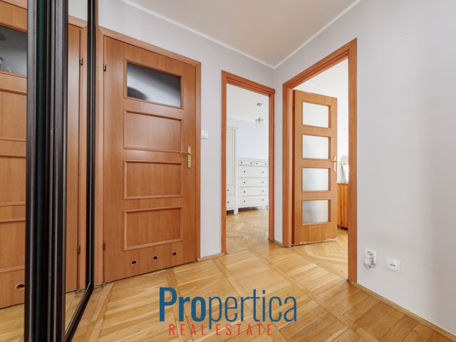 Mieszkanie 3-pokojowe Warszawa Wola, ul. Pereca. Zdjęcie 2