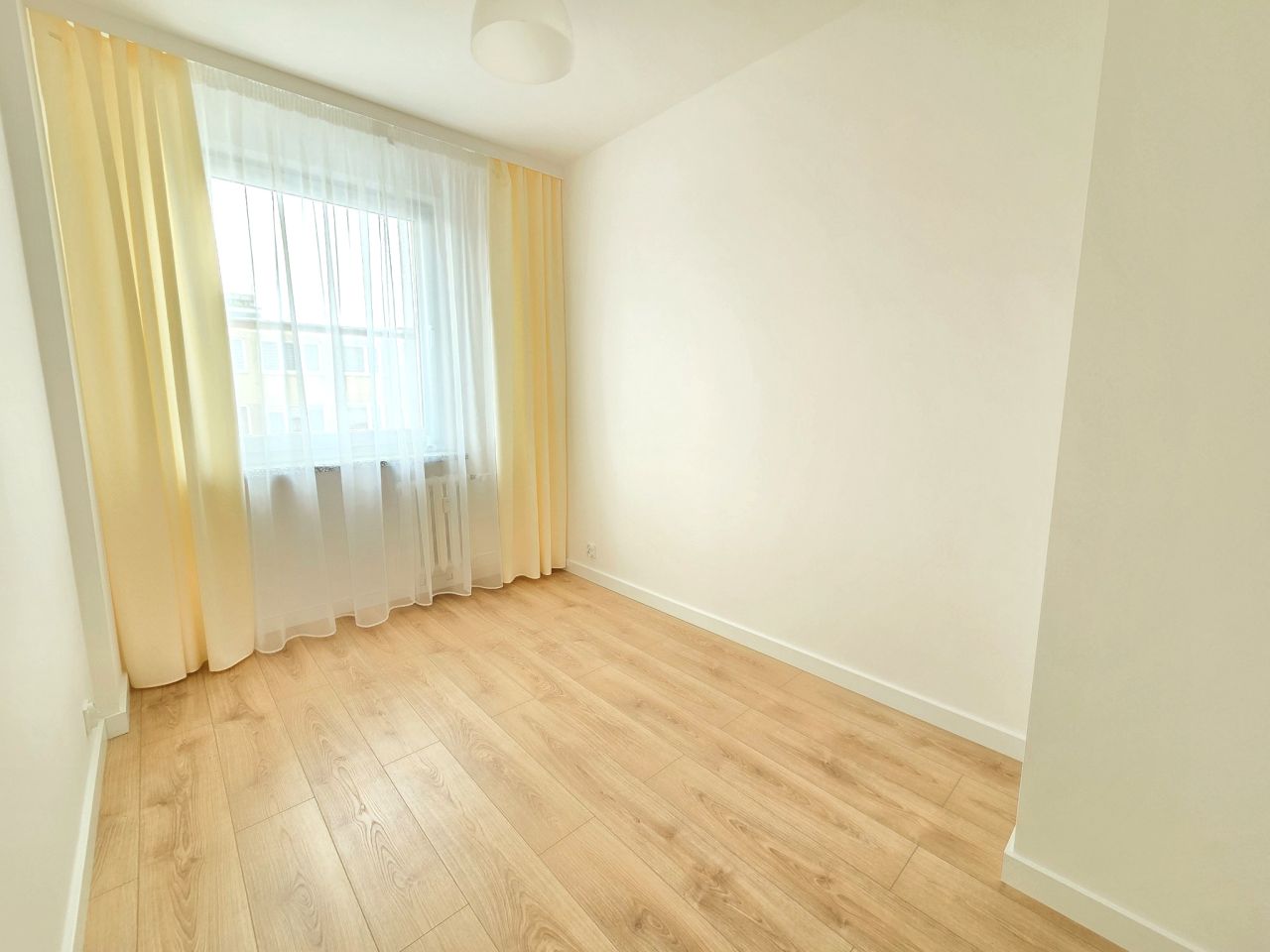 Mieszkanie 3-pokojowe Przemyśl Kmiecie, ul. Henryka Wieniawskiego. Zdjęcie 5