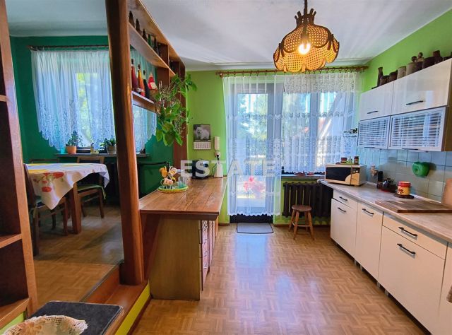 dom szeregowy, 5 pokoi Łódź Bałuty, ul. Sasanek. Zdjęcie 3
