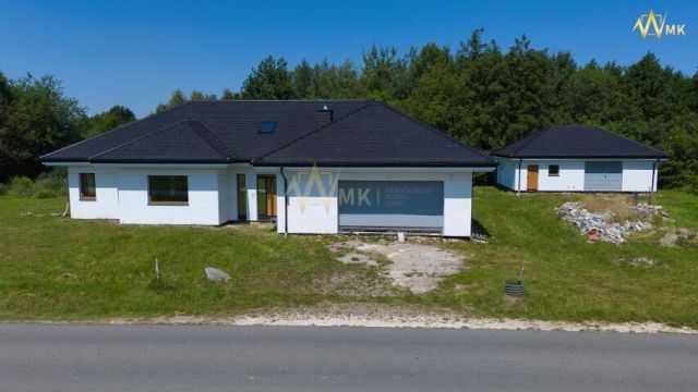 dom wolnostojący, 5 pokoi Bielcza. Zdjęcie 1