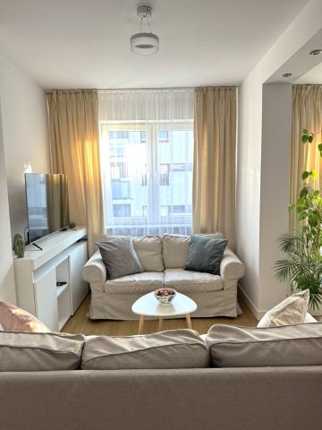 Mieszkanie 3-pokojowe Warszawa, ul. Międzyborska. Zdjęcie 2