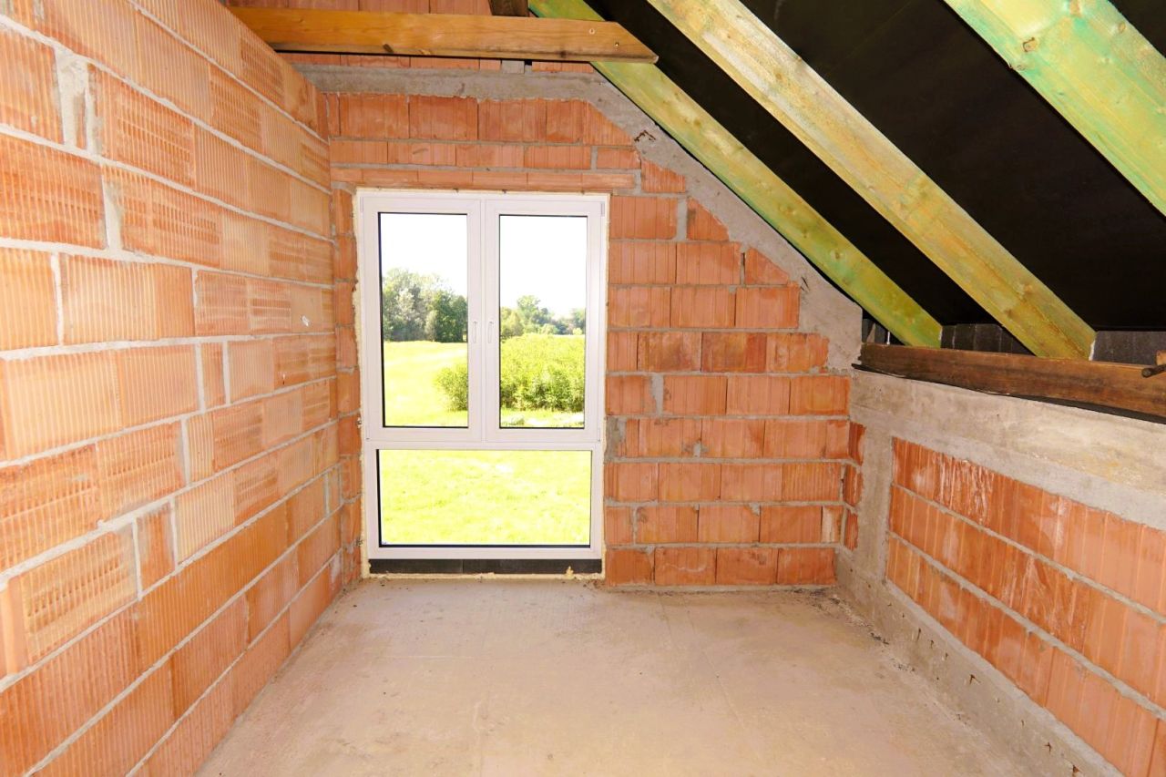 dom wolnostojący, 5 pokoi Medynia Głogowska. Zdjęcie 9