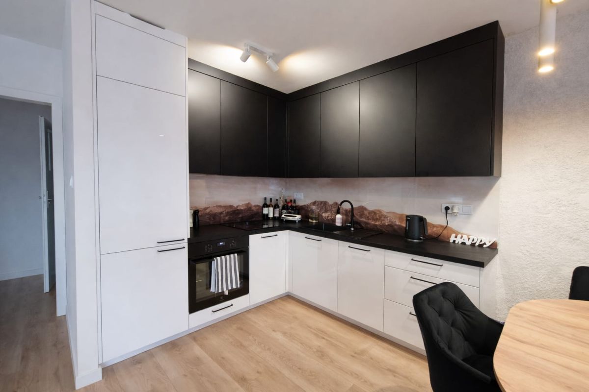 Mieszkanie 2-pokojowe Jelenia Góra. Zdjęcie 2