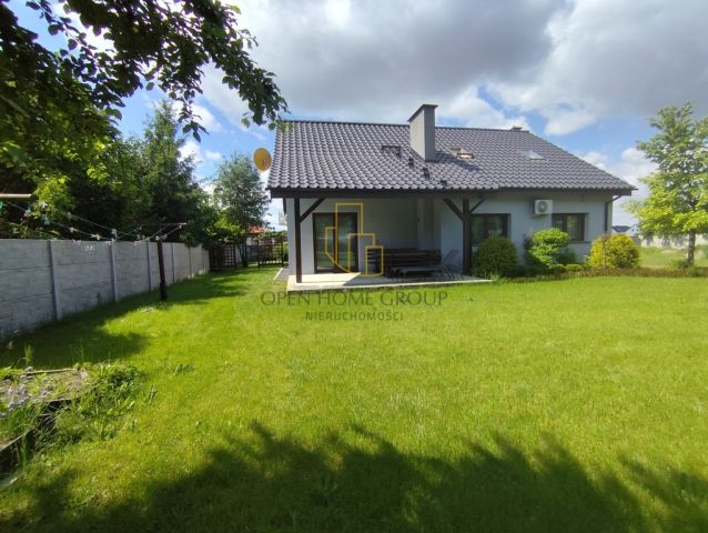 dom wolnostojący, 6 pokoi Ratowice, ul. Chabrowa. Zdjęcie 1