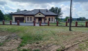dom wolnostojący, 7 pokoi Przyłęki, Przyłęki 9A