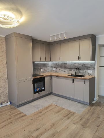 Mieszkanie 3-pokojowe Częstochowa Wrzosowiak, ul. Botaniczna. Zdjęcie 1