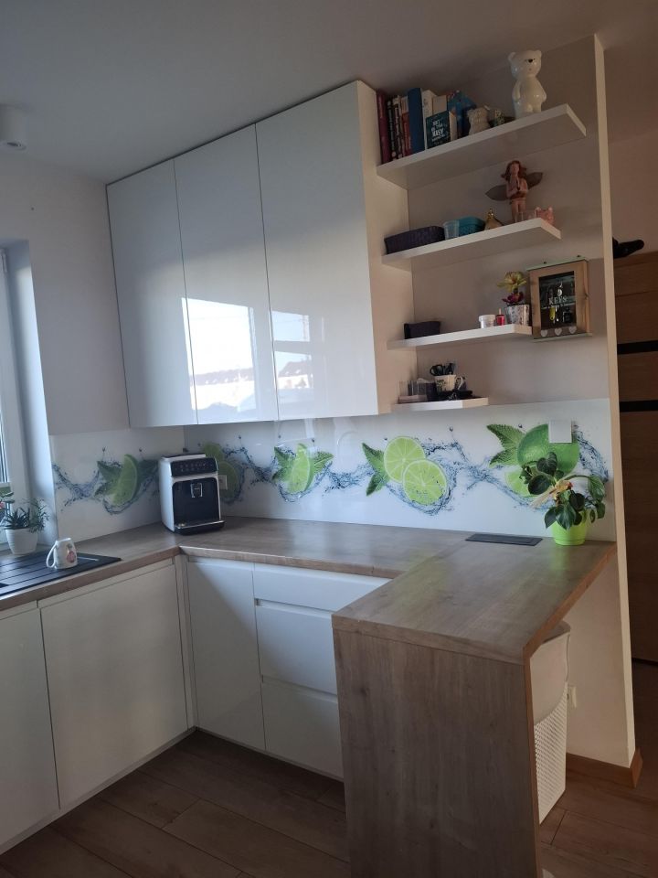 dom szeregowy, 5 pokoi Pruszków Żbików, Miodowa. Zdjęcie 2