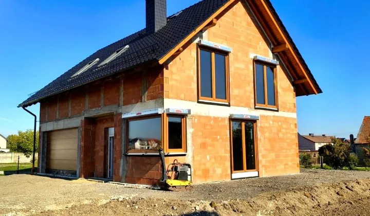 dom wolnostojący, 5 pokoi Zimnice Małe, ul. Osiedle I
