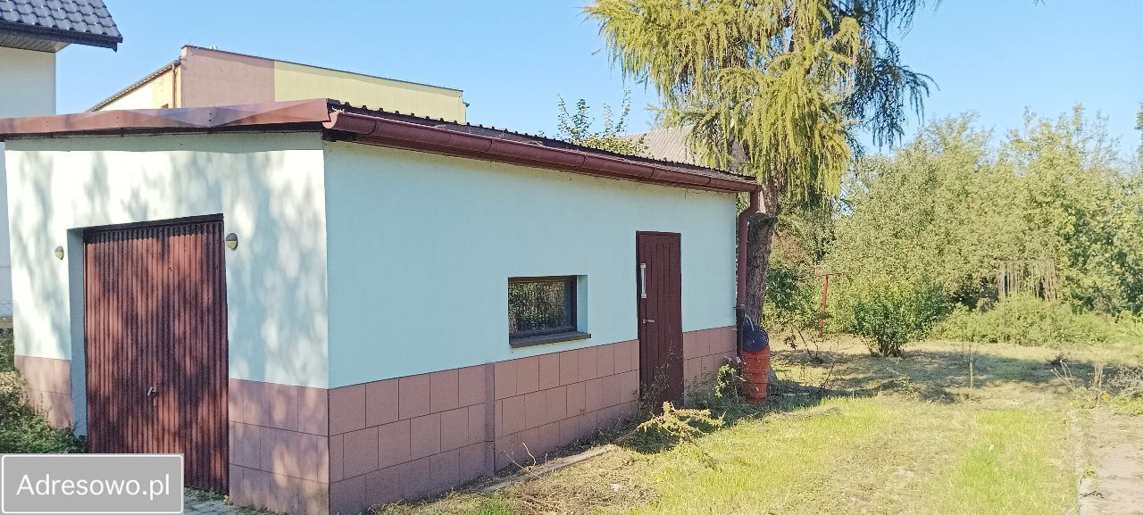 dom wolnostojący, 3 pokoje Lgota Murowana. Zdjęcie 2