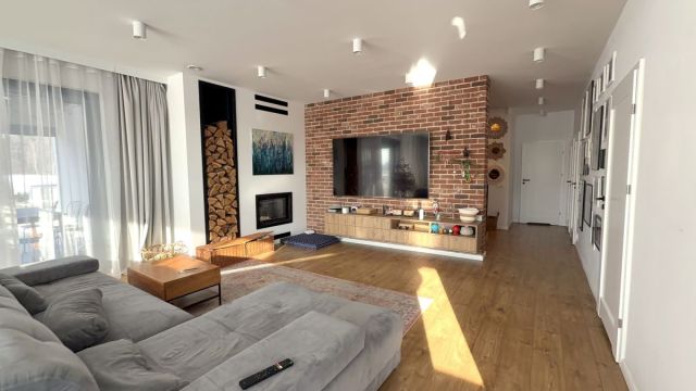 dom wolnostojący, 7 pokoi Brzezina, ul. Brzozowa. Zdjęcie 1