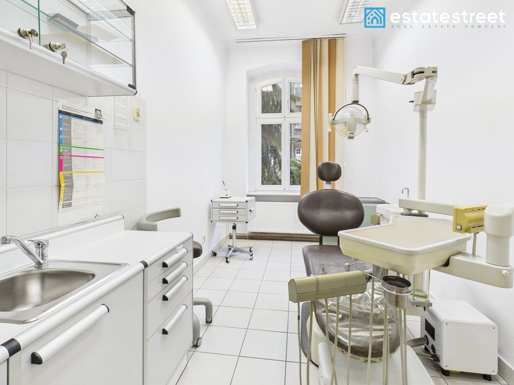 Mieszkanie 4-pokojowe Katowice Śródmieście, ul. Henryka Sienkiewicza. Zdjęcie 8