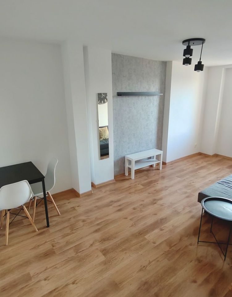 Mieszkanie 1-pokojowe Świdnica. Zdjęcie 4