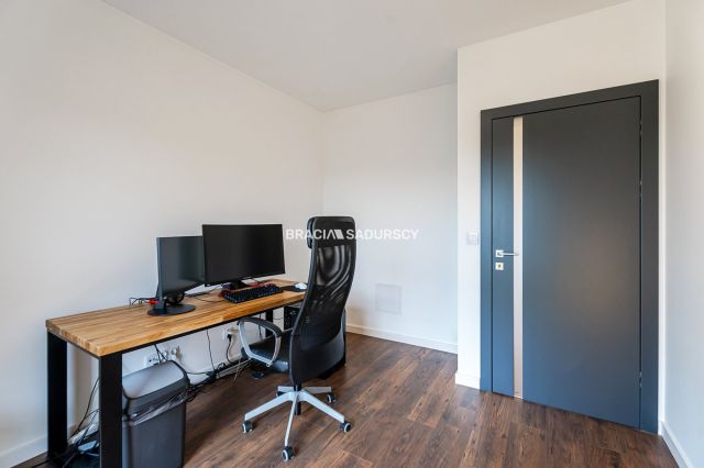 Mieszkanie 4-pokojowe Kraków Czyżyny, ul. Stanisława Lema. Zdjęcie 15