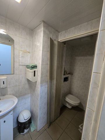 Lokal Waśniów, ul. Ostrowiecka. Zdjęcie 11