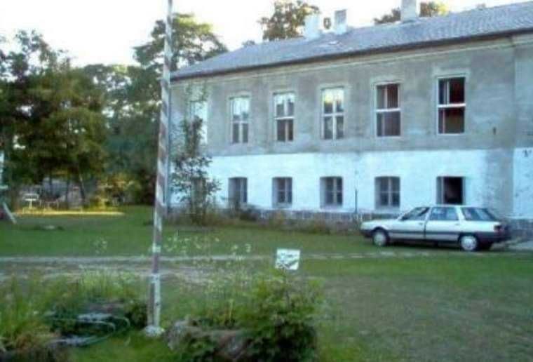 dom wolnostojący, 9 pokoi Bylice. Zdjęcie 6