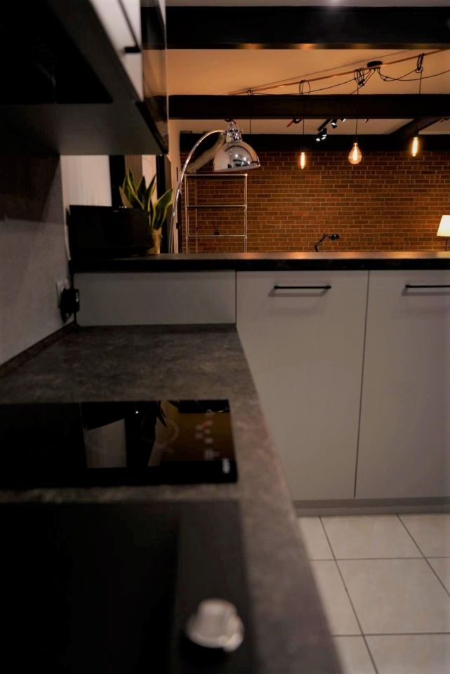 Biuro Zgierz, pl. Jana Kilińskiego. Zdjęcie 2