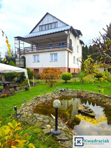 dom wolnostojący, 5 pokoi Zahutyń. Zdjęcie 2