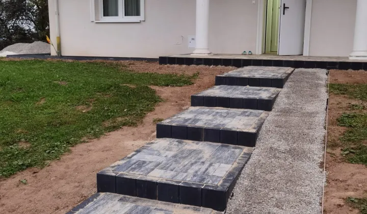 dom wolnostojący, 4 pokoje Humniska Duża Strona