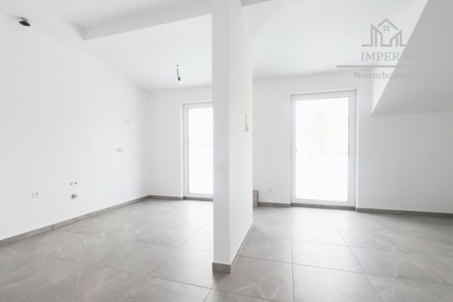 bliźniak, 5 pokoi Skowarcz. Zdjęcie 12