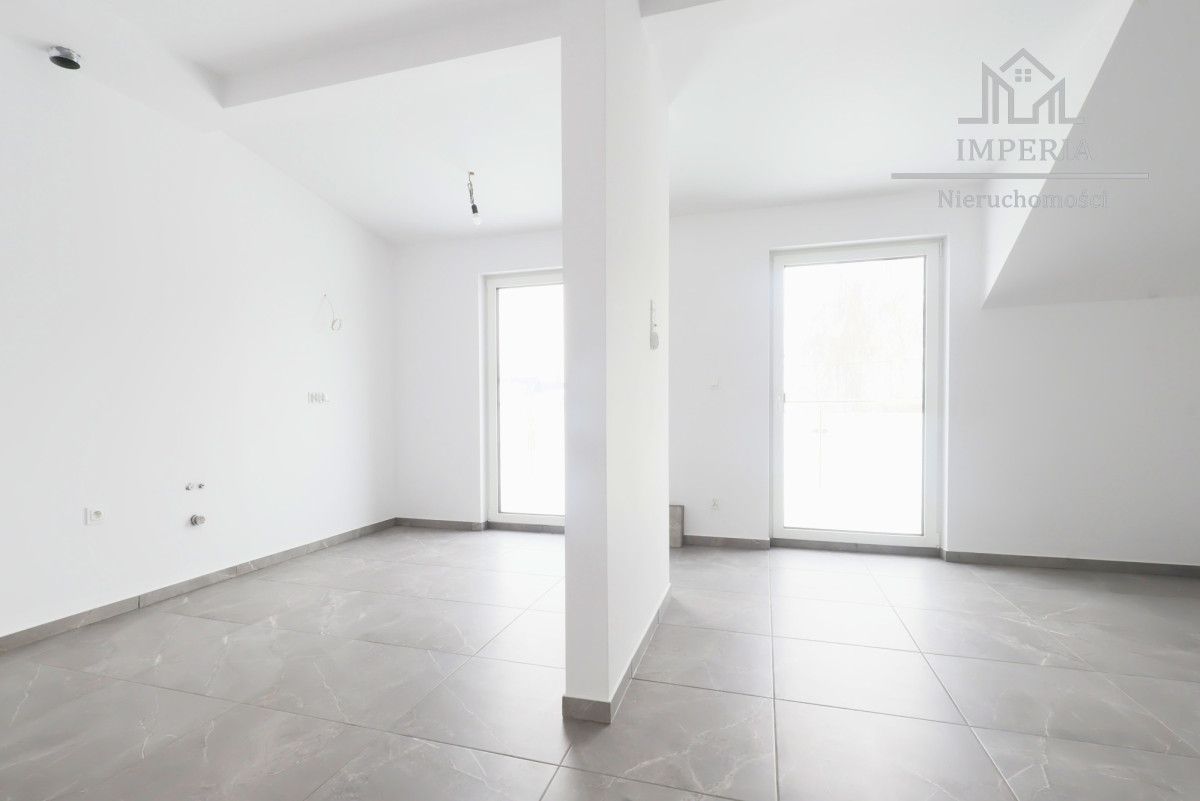 bliźniak, 5 pokoi Skowarcz. Zdjęcie 12