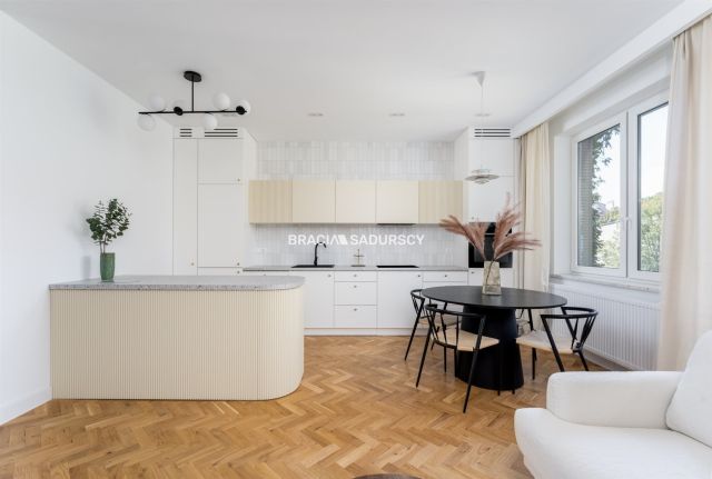 Mieszkanie 3-pokojowe Kraków Stare Miasto, ul. Wenecja. Zdjęcie 2