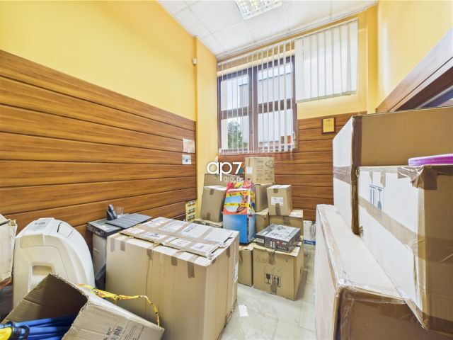 Lokal Kraków Prądnik Czerwony, ul. Pilotów. Zdjęcie 10