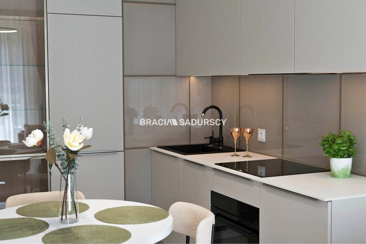 Mieszkanie 2-pokojowe Kraków Grzegórzki, ul. Bajeczna. Zdjęcie 4