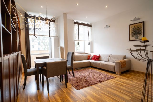 Mieszkanie 2-pokojowe Łódź, al. 1 Maja. Zdjęcie 2