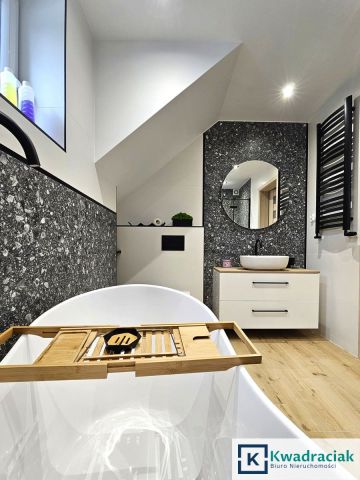 dom wolnostojący, 4 pokoje Jasło Warzyce. Zdjęcie 16