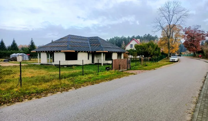 dom wolnostojący Stare Uściany