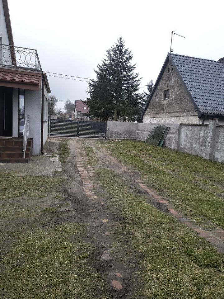 dom wolnostojący, 4 pokoje Radzicz. Zdjęcie 7