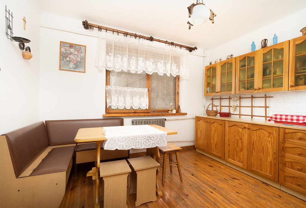 dom wolnostojący, 5 pokoi Wilcza Wola. Zdjęcie 5