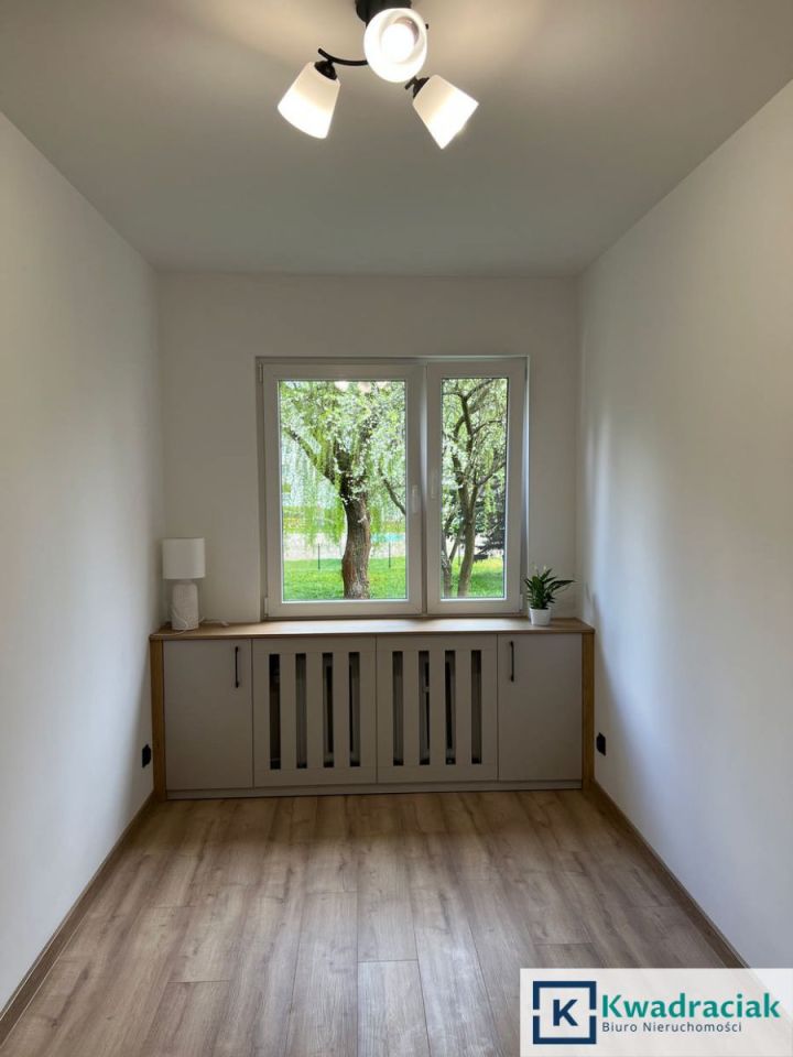 Mieszkanie 3-pokojowe Krosno, ul. Powstańców Warszawskich. Zdjęcie 9