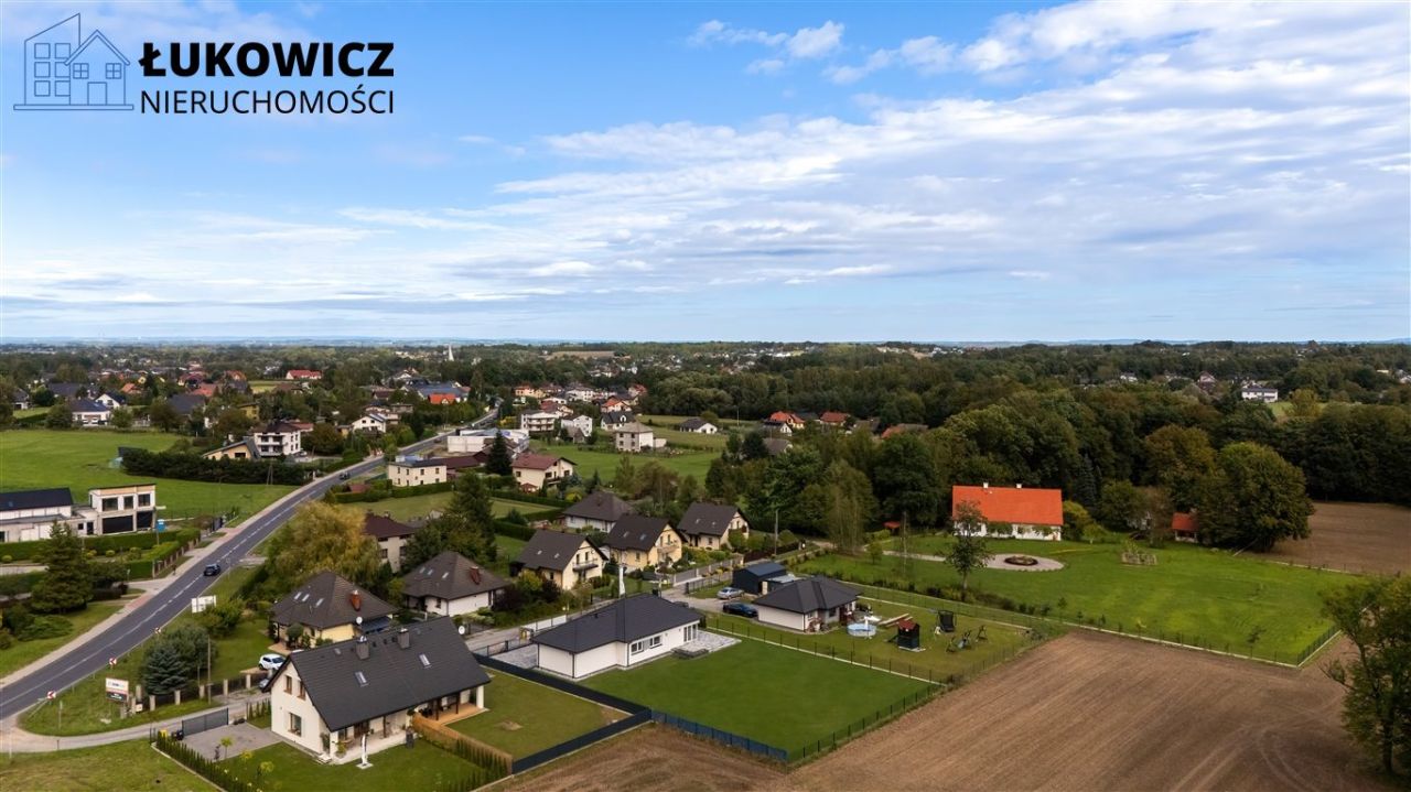 dom wolnostojący, 4 pokoje Pisarzowice. Zdjęcie 36