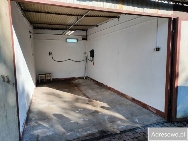 Garaż/miejsce parkingowe Częstochowa, ul. Południowa. Zdjęcie 1